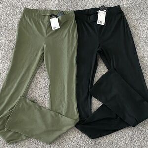 2 Divided Ribbed flair leggings